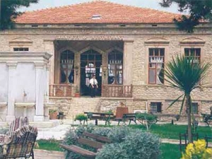 &Epsilon;&lambda;&lambda;ή&nu;&omega;&nu; &Mu;&nu;ή&mu;&epsilon;&sigmaf; - &Pi;&alpha;&rho;&alpha;&lambda;ί&alpha; &tau;&eta;&sigmaf; &Mu;&iota;&kappa;&rho;ά&sigmaf; &Alpha;&sigma;ί&alpha;&sigmaf;