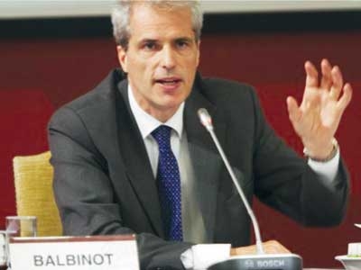 Allianz - &Eta; &pi;&alpha;&rho;ά&delta;&omicron;&sigma;&eta; &tau;&omicron;&upsilon; &delta;&iota;&alpha;&lambda;ό&gamma;&omicron;&upsilon; &sigma;&upsilon;&nu;&epsilon;&chi;ί&zeta;&epsilon;&tau;&alpha;&iota;