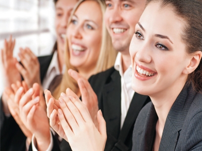 &Tau;&iota; &pi;&rho;&omicron;&beta;&lambda;έ&pi;&epsilon;&iota; &eta; &Tau;&tau;&Epsilon; &gamma;&iota;&alpha; &tau;&eta;&nu; &epsilon;&kappa;&pi;&alpha;ί&delta;&epsilon;&upsilon;&sigma;&eta; &tau;&omega;&nu; &delta;&iota;&alpha;&mu;&epsilon;&sigma;&omicron;&lambda;&alpha;&beta;&omicron;ύ&nu;&tau;&omega;&nu;