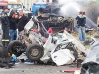 &Pi;&rho;ό&tau;&alpha;&sigma;&eta; &Nu;&Alpha;&Iota; &pi;&rho;&omicron;&sigmaf; &tau;&eta;&nu; &Epsilon;&Alpha;&Epsilon;&Epsilon;: &Delta;&iota;&epsilon;&rho;&epsilon;&upsilon;&nu;ή&sigma;&tau;&epsilon;, &gamma;&iota;&alpha;&tau;ί &eta; &Epsilon;&lambda;&lambda;ά&delta;&alpha; &epsilon;ί&nu;&alpha;&iota; &pi;&rho;&omega;&tau;&alpha;&theta;&lambda;ή&tau;&rho;&iota;&alpha; &sigma;&tau;&eta;&nu; &alpha;&pi;&omicron;&zeta;&eta;&mu;ί&omega;&sigma;&eta;   &sigma;&omega;&mu;&alpha;&tau;&iota;&kappa;ώ&nu; &beta;&lambda;&alpha;&beta;ώ&nu;;