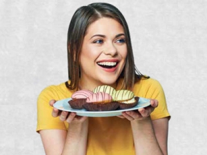 &Pi;ώ&sigmaf; &mu;&pi;&omicron;&rho;&omicron;ύ&mu;&epsilon; &nu;&alpha; έ&chi;&omicron;&upsilon;&mu;&epsilon; &chi;&alpha;&rho;&omicron;ύ&mu;&epsilon;&nu;&epsilon;&sigmaf; &gamma;&iota;&omicron;&rho;&tau;έ&sigmaf;;