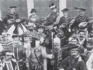 &Alpha;&iota; &alpha;&pi;ό&kappa;&rho;&epsilon;&omega; &epsilon;&nu; &Alpha;&theta;ή&nu;&alpha;&iota;&sigmaf;