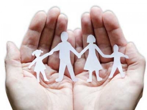 &Kappa;&upsilon;&rho;ί&epsilon;&sigmaf; &kappa;&alpha;&iota; &kappa;ύ&rho;&iota;&omicron;&iota;, &sigma;&alpha;&sigmaf; &pi;&alpha;&rho;&alpha;&kappa;&alpha;&lambda;ώ &mu;&eta;&nu; &alpha;&kappa;&upsilon;&rho;ώ&nu;&epsilon;&tau;&epsilon; &tau;&eta;&nu; &alpha;&sigma;&phi;ά&lambda;&epsilon;&iota;ά &sigma;&alpha;&sigmaf;. &Kappa;ά&nu;&tau;&epsilon; &sigma;&tau;&omicron;&nu; &epsilon;&alpha;&upsilon;&tau;ό &sigma;&alpha;&sigmaf; &alpha;&upsilon;&tau;έ&sigmaf; &tau;&iota;&sigmaf; &epsilon;&rho;&omega;&tau;ή&sigma;&epsilon;&iota;&sigmaf;